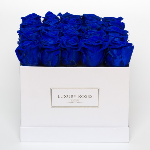 Luxury rose. Пачка стабилизированных роз 6 шт синих. Коробка 25*25 розовая. 25 Синий. ШБ-3106-25-синие цветы.
